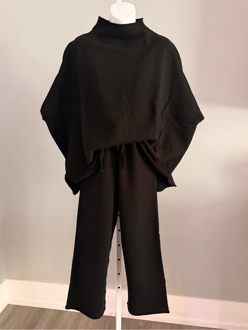 FRANK & EILEEN Best-Selling Caplet & Catherine Crop Sweats Lounge Set NEW $416!!
